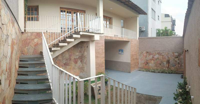 Casa à venda no Jardim América: 