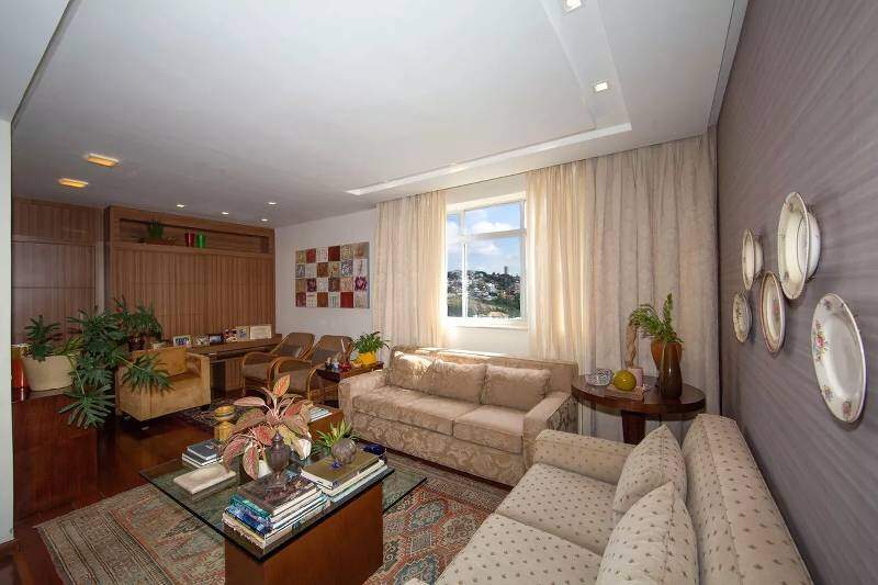 Apartamento à venda no Santa Lúcia: 