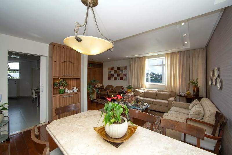 Apartamento à venda no Santa Lúcia: 