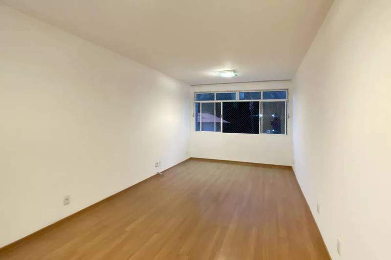 Apartamento à venda no Coração de Jesus: 