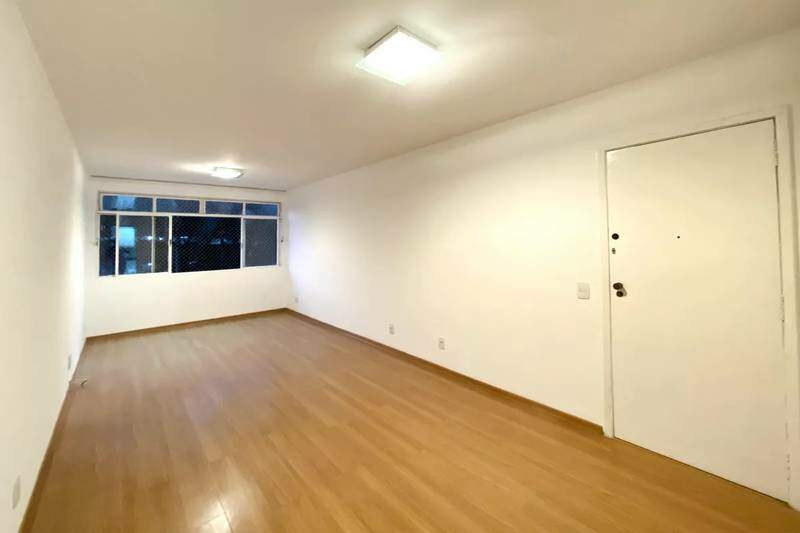 Apartamento à venda no Coração de Jesus: 