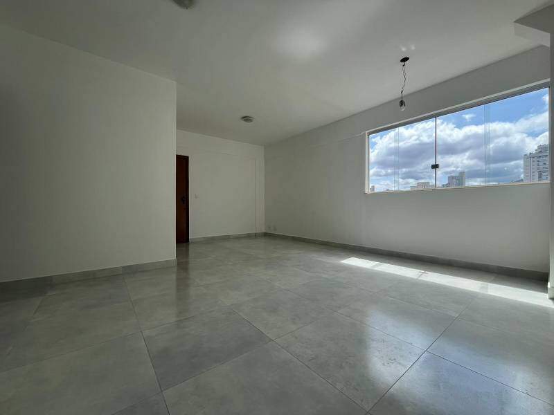 Apartamento à venda no Funcionários: 