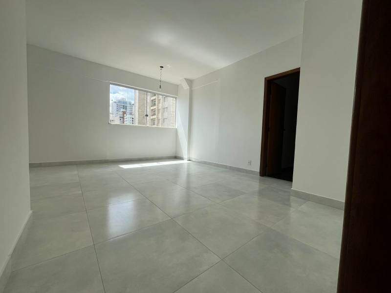 Apartamento à venda no Funcionários: 
