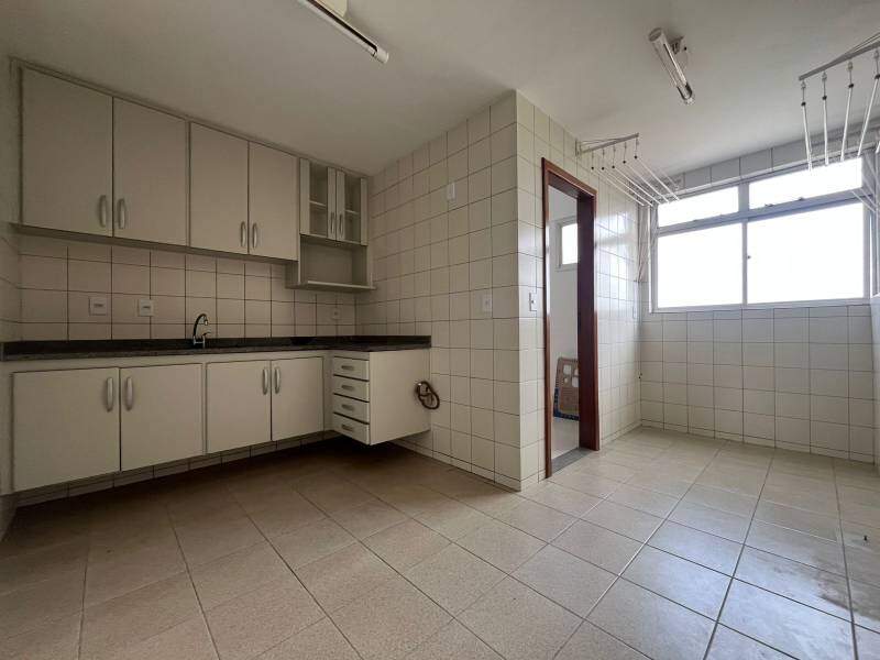 Apartamento à venda no Funcionários: 