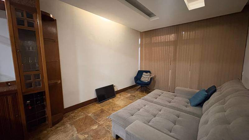 Apartamento à venda no Coração de Jesus: 