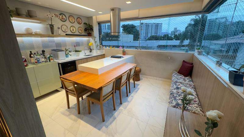 Apartamento à venda no PALMARES: 