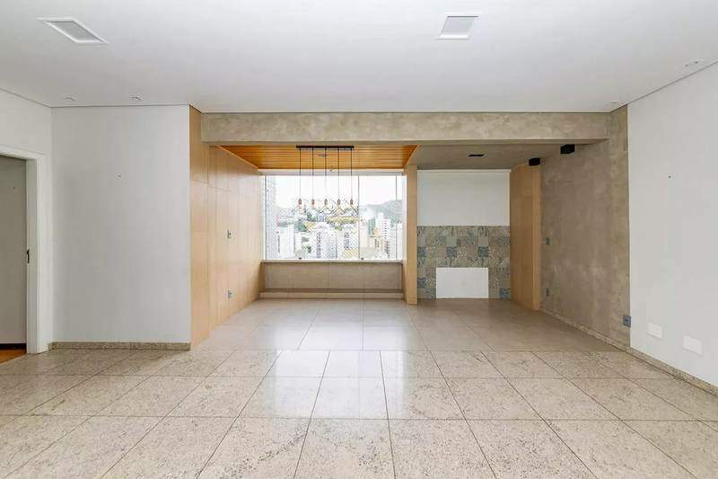 Apartamento à venda no Buritis: 