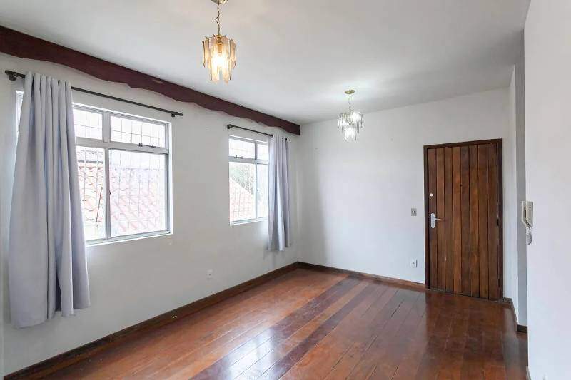 Apartamento à venda no CARLOS PRATES: 