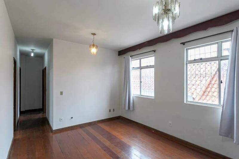 Apartamento à venda no CARLOS PRATES: 