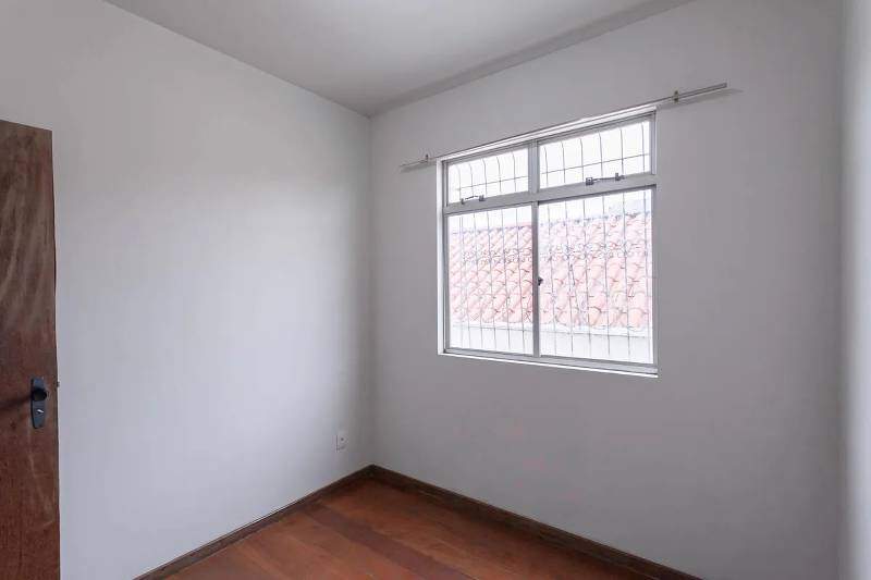 Apartamento à venda no CARLOS PRATES: 