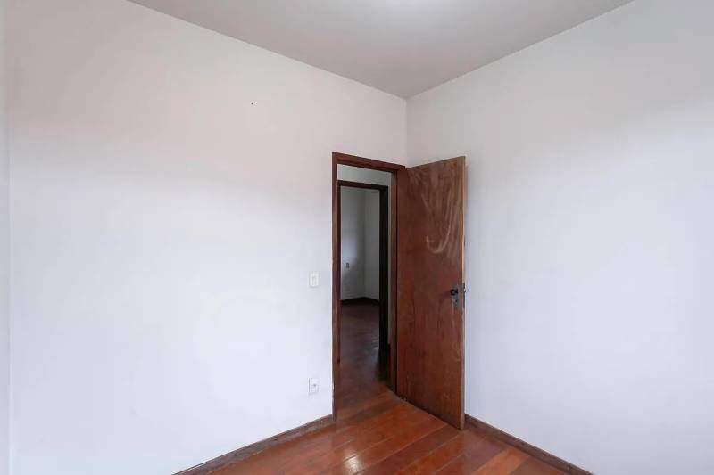 Apartamento à venda no CARLOS PRATES: 