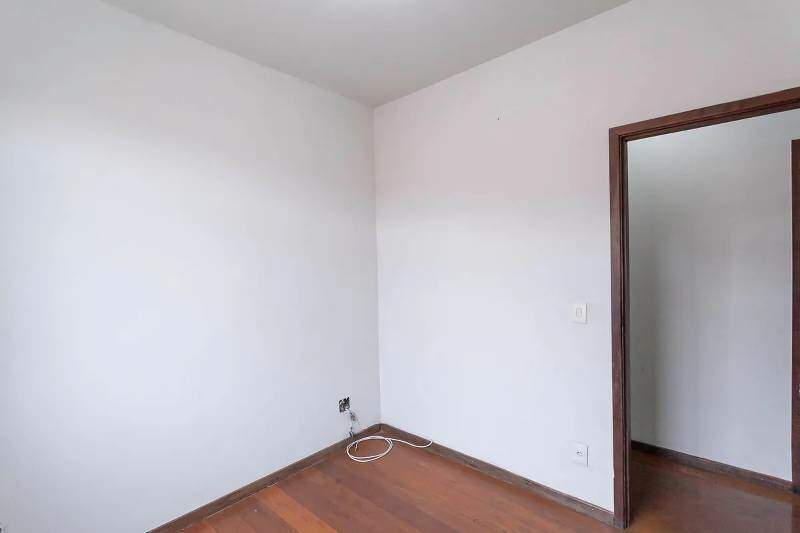 Apartamento à venda no CARLOS PRATES: 