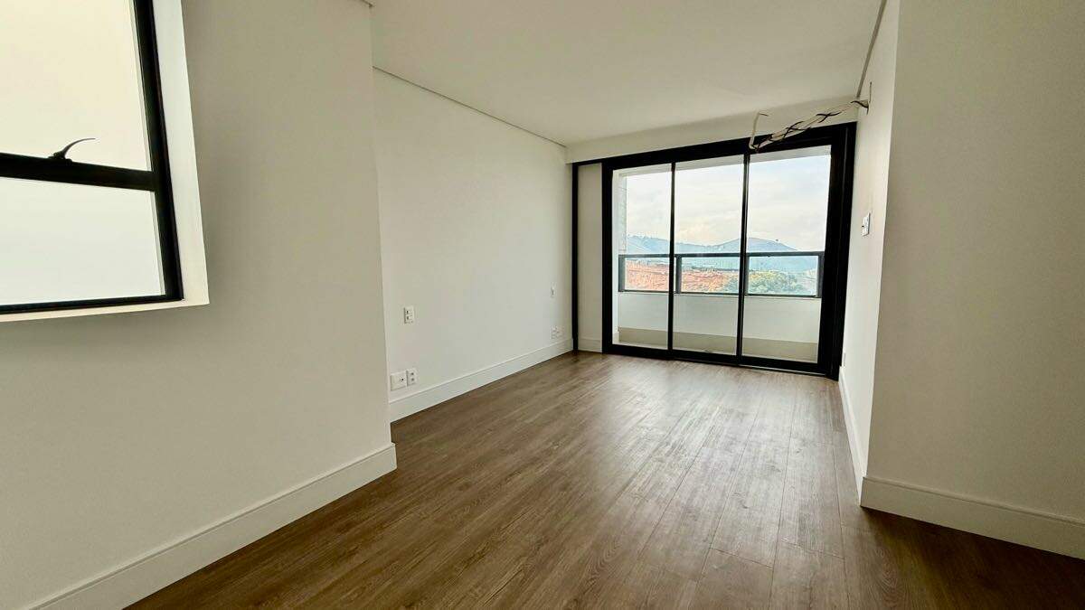 Apartamento à venda no Vale do Sereno: 