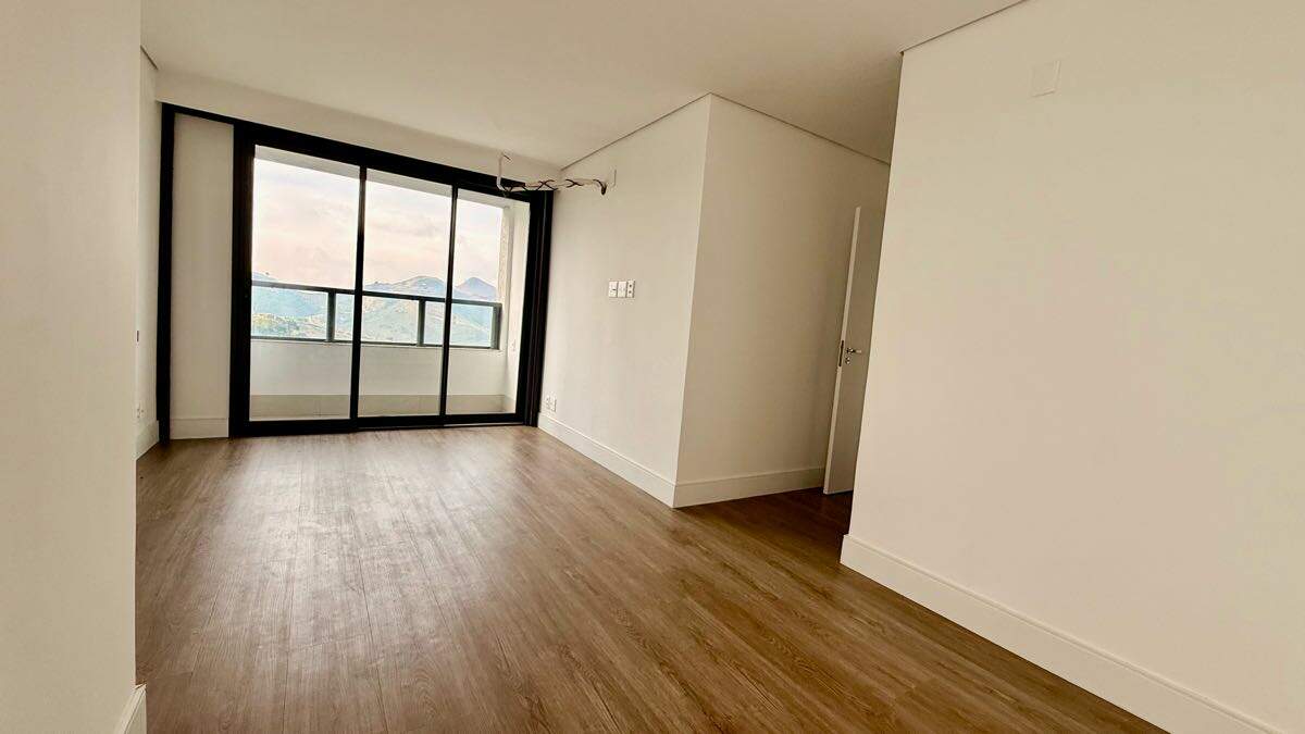Apartamento à venda no Vale do Sereno: 