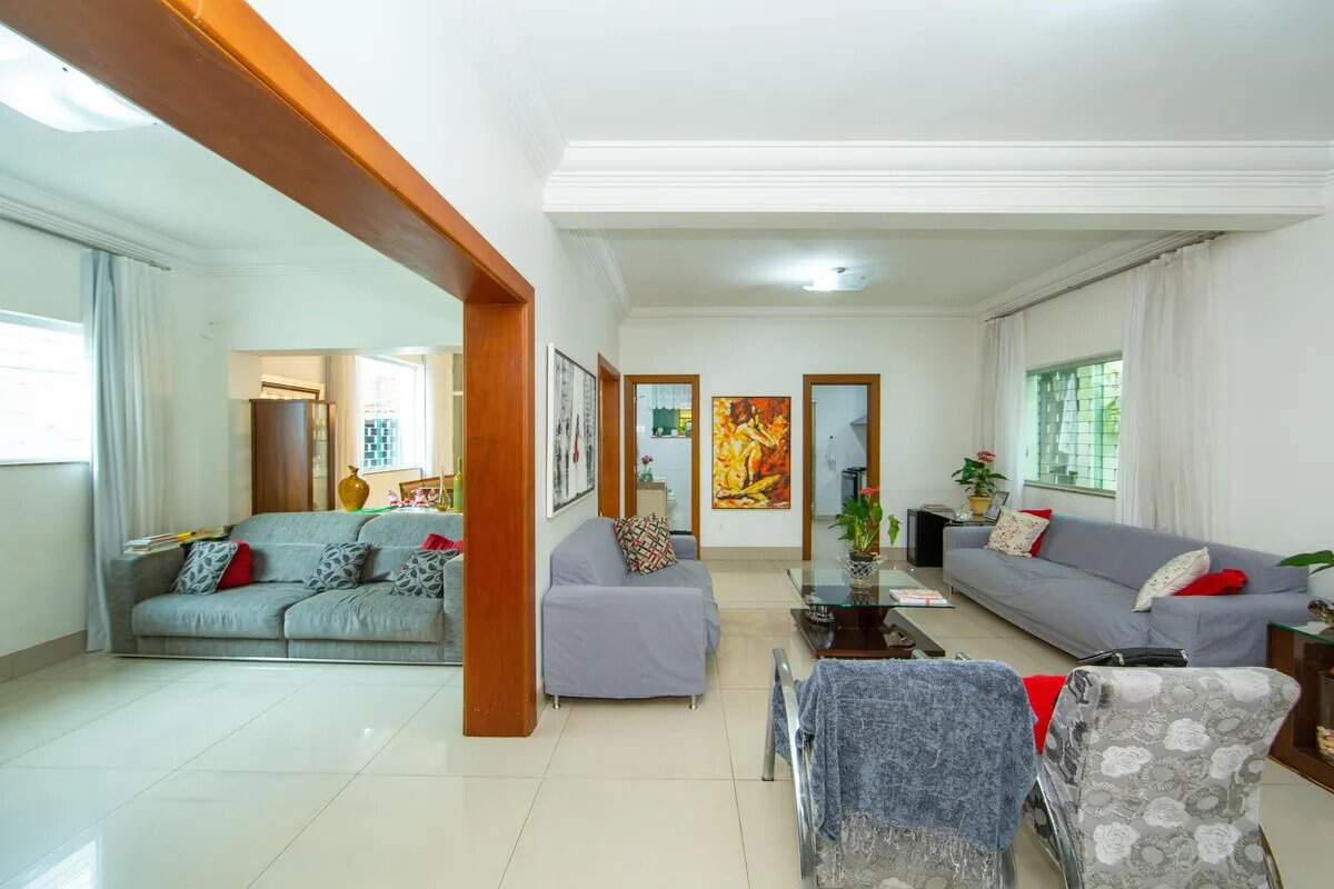 Casa à venda no Prado: 