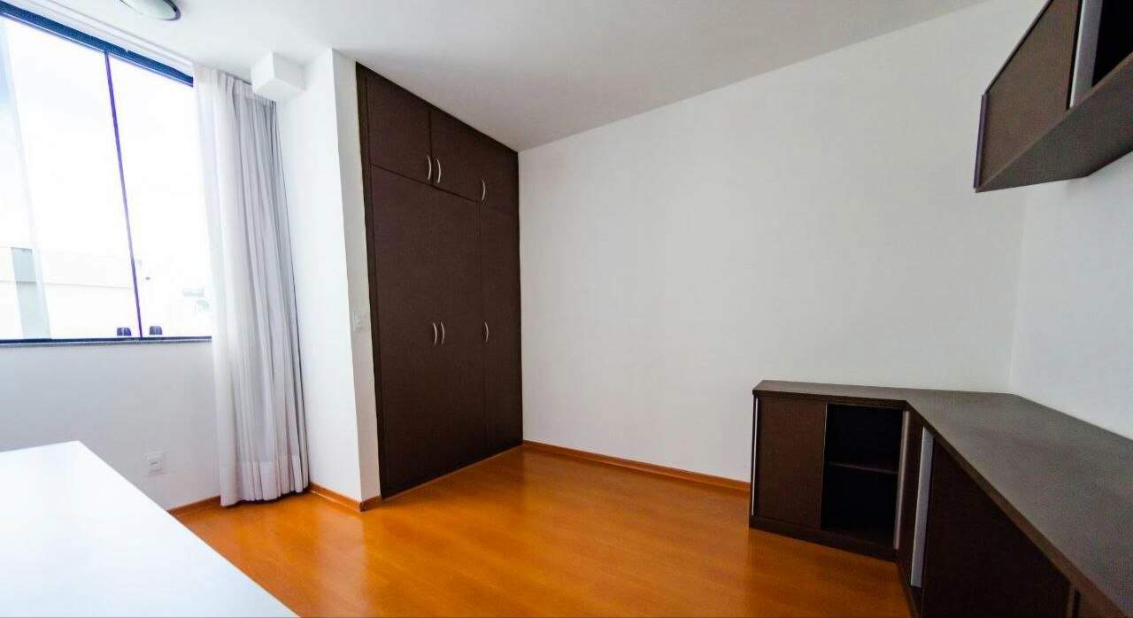 Apartamento à venda no Gutierrez: 