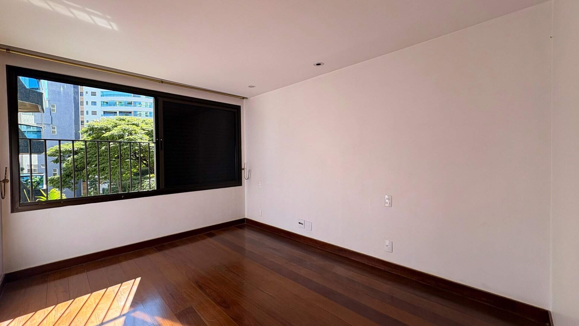 Apartamento à venda no Gutierrez: 