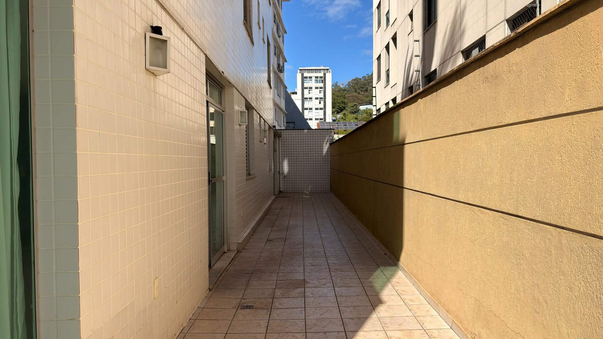 Área privativa à venda no Gutierrez: 