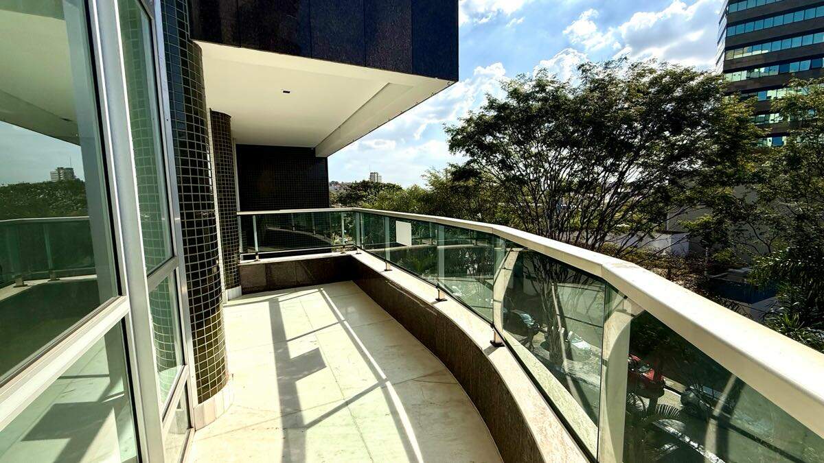Apartamento à venda no Belvedere: 