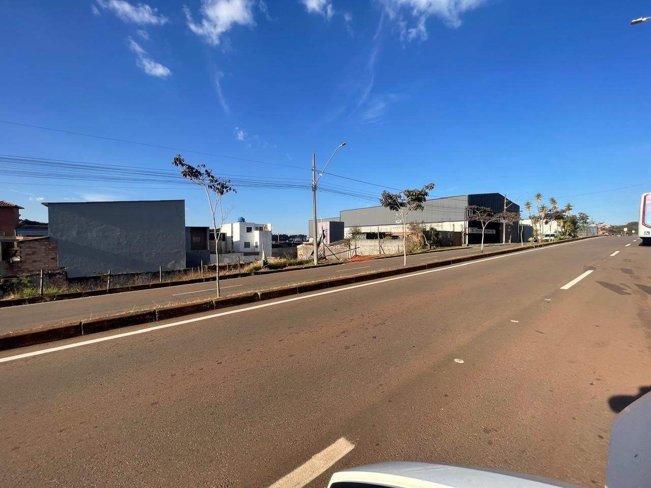 Lote à venda no Jardim Canadá: 