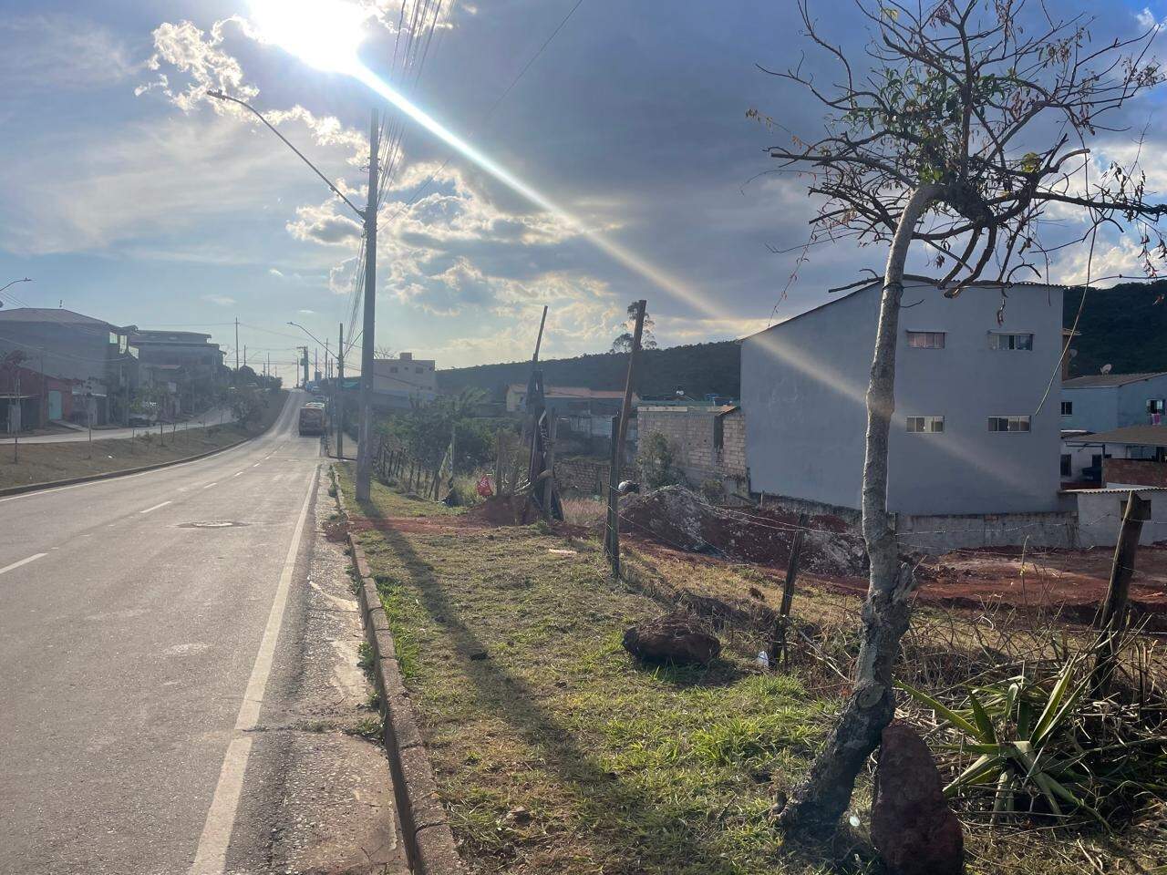 Lote à venda no Jardim Canadá: 