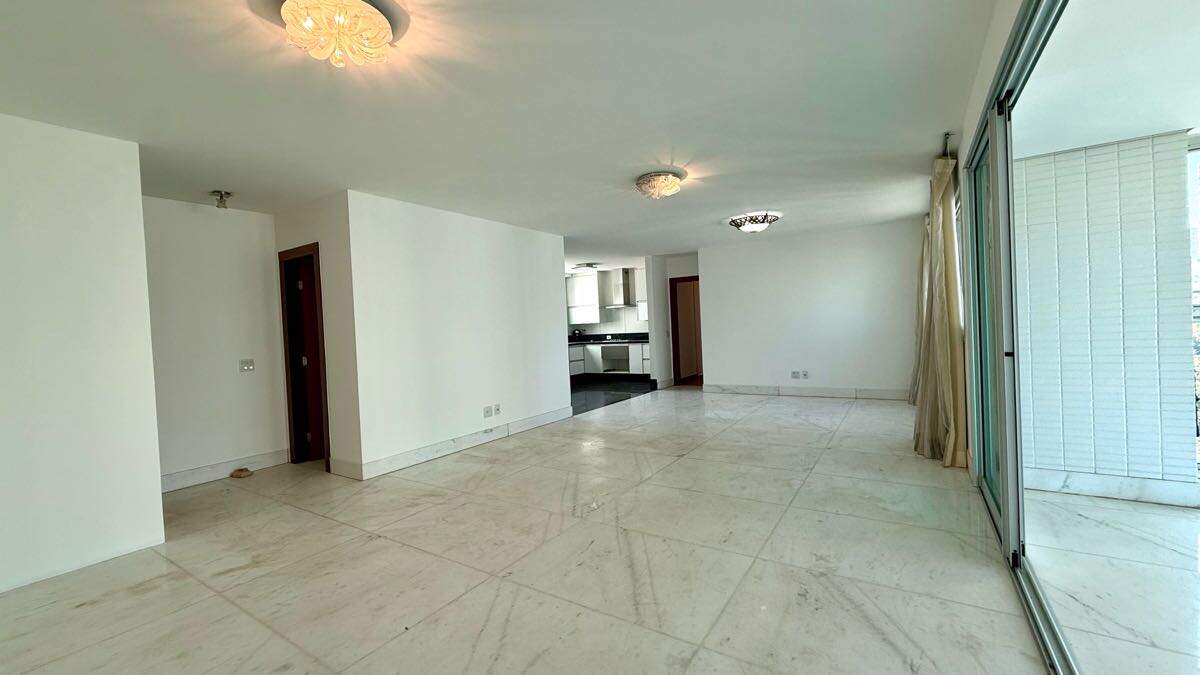 Apartamento à venda no Vila da Serra: 