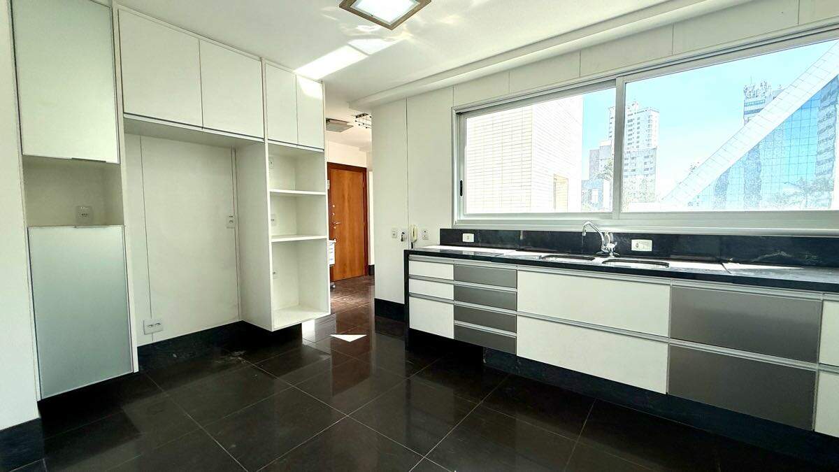 Apartamento à venda no Vila da Serra: 