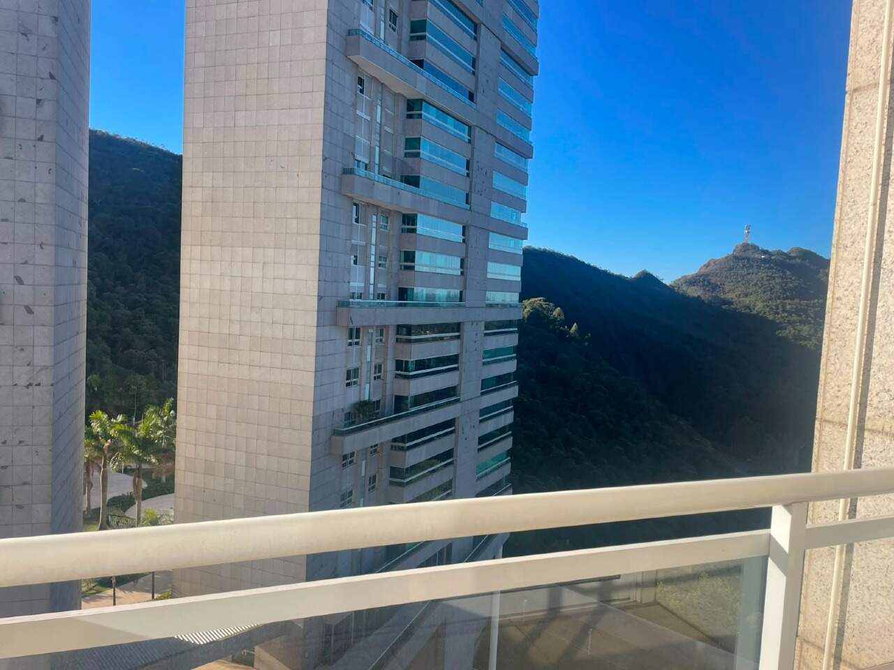 Apartamento para aluguel no Vila da Serra: 
