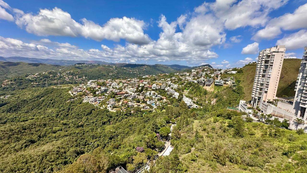 Apartamento à venda no Vila da Serra: 