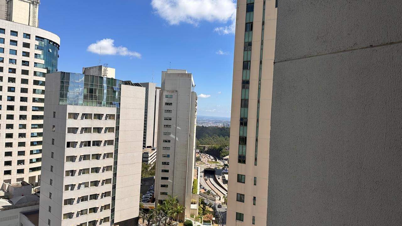 Apartamento à venda no Vila da Serra: 