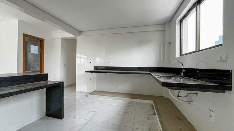 Apartamento à venda no INDAIÁ: 