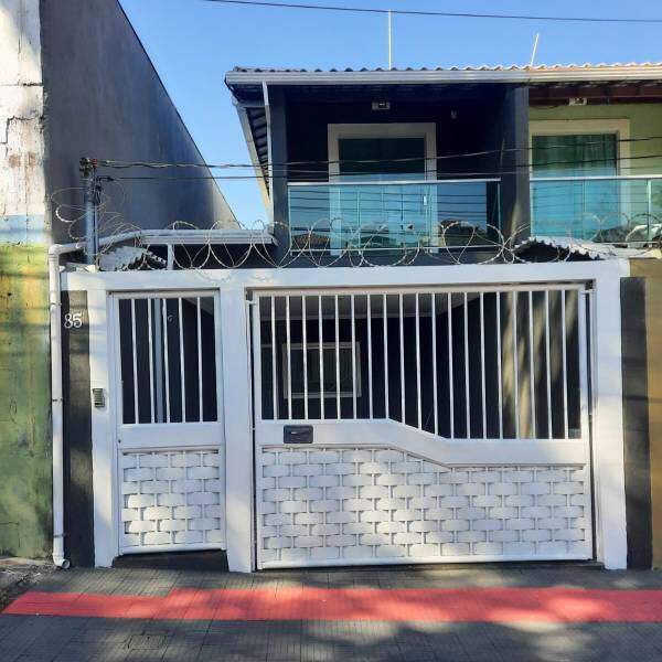 Casa à venda no CÉU AZUL: 