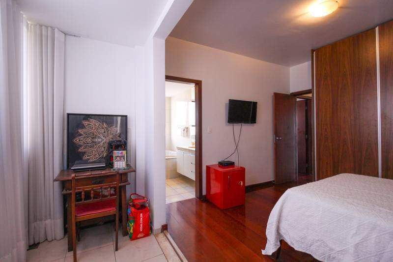 Apartamento à venda no Liberdade: 