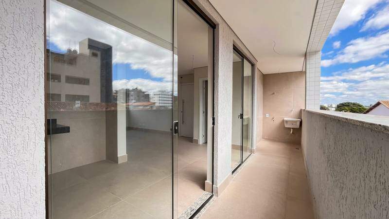 Apartamento à venda no Liberdade: 