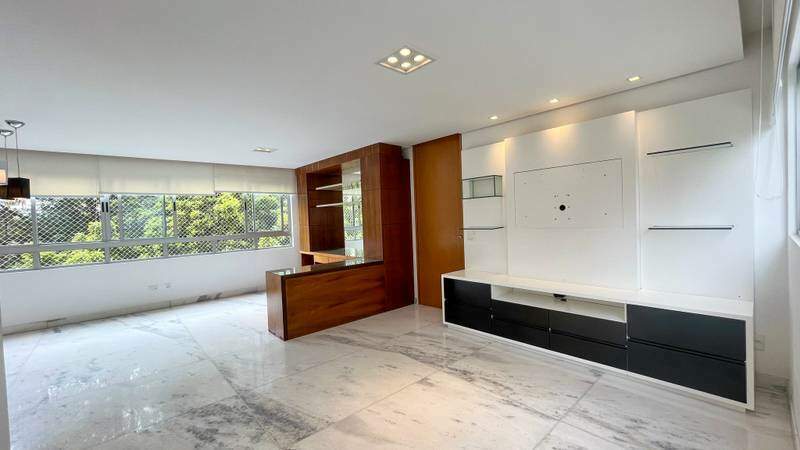 Apartamento à venda no Funcionários: 