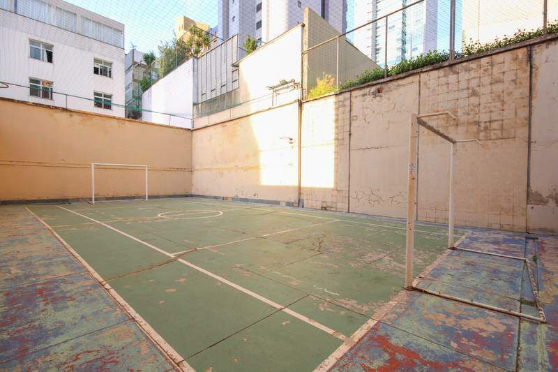 Apartamento à venda no Funcionários: 