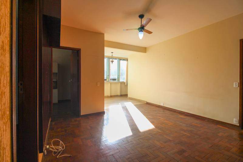 Apartamento à venda no Funcionários: 