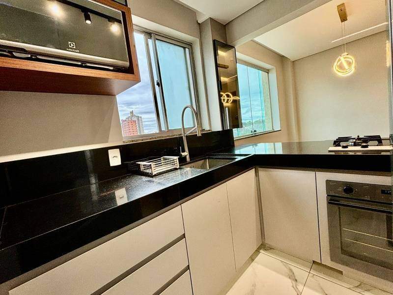 Apartamento à venda no MANACÁS: 