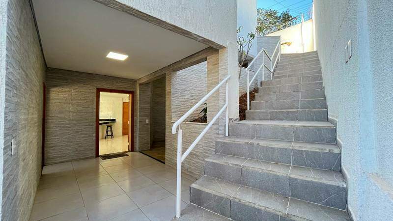 Casa à venda no Estoril: 