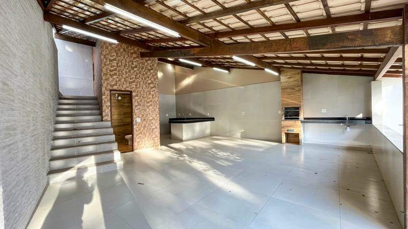 Casa à venda no Estoril: 