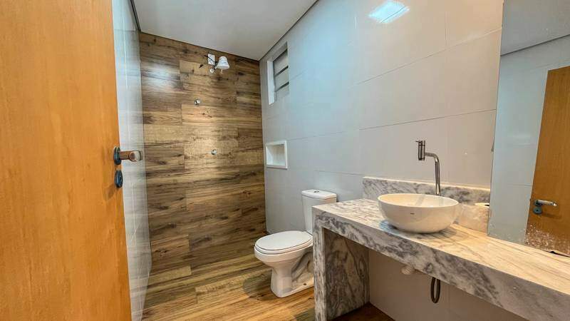 Casa à venda no Estoril: 