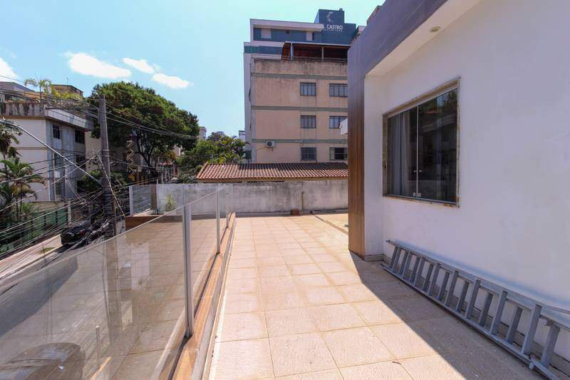 Casa à venda no HORTO: 