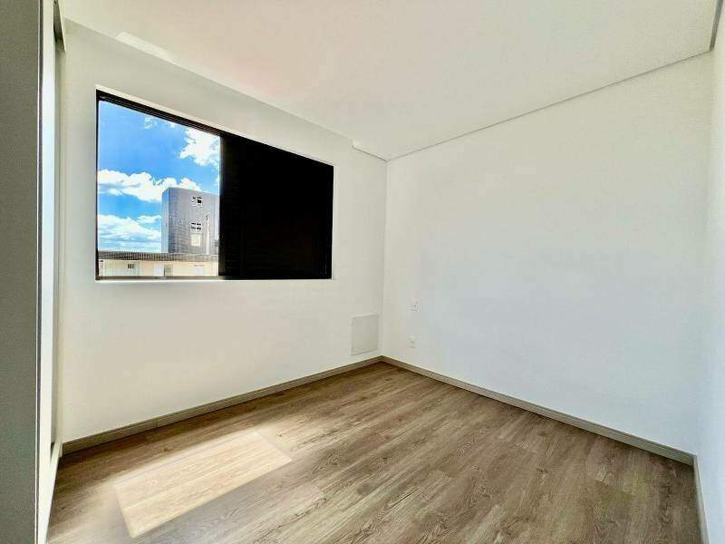 Apartamento à venda no PAMPULHA: 