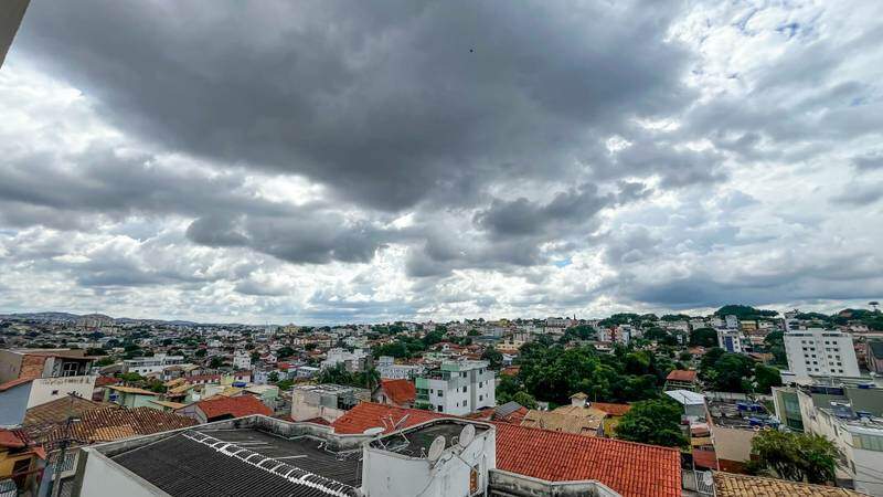 Cobertura à venda no SANTA AMÉLIA: 