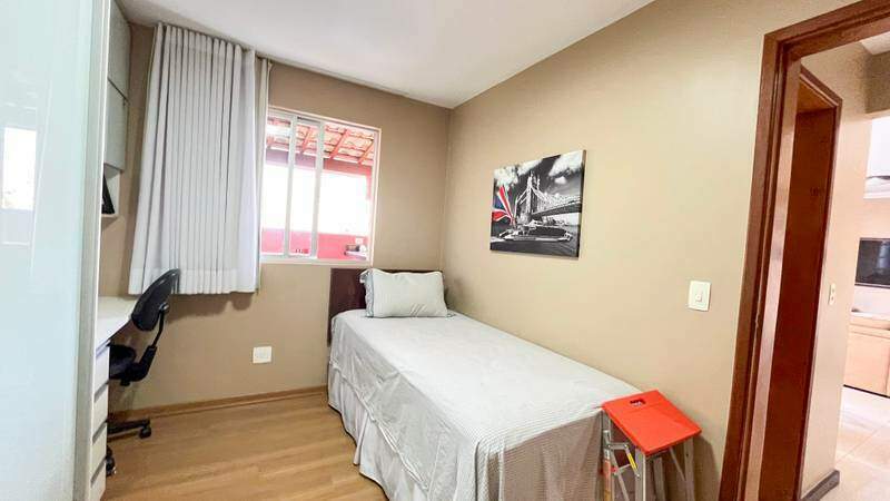 Casa à venda no Sagrada Família: 