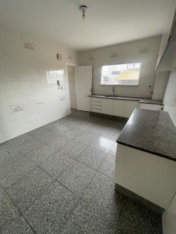 Apartamento à venda no Sagrada Família: 