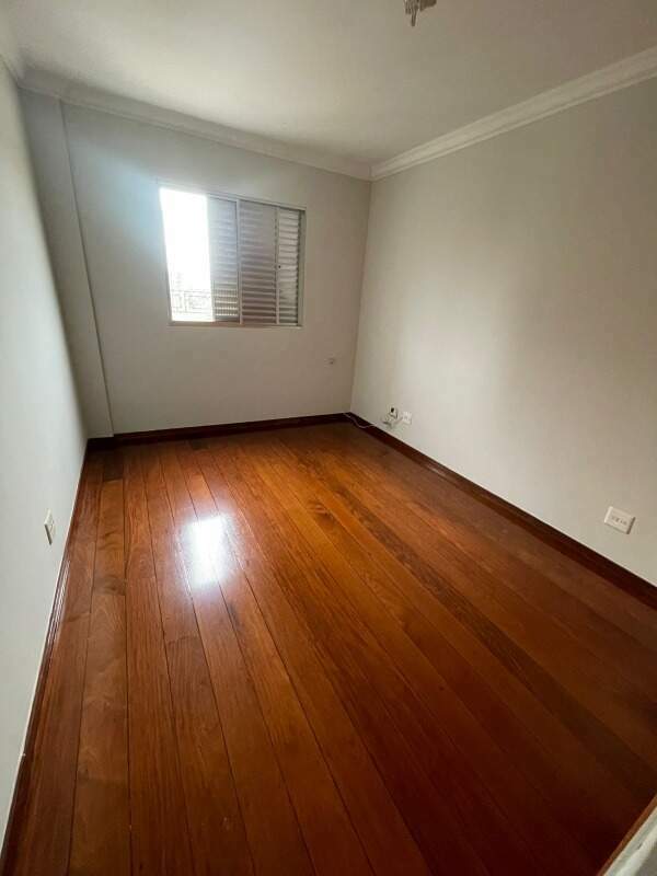 Apartamento à venda no Sagrada Família: 