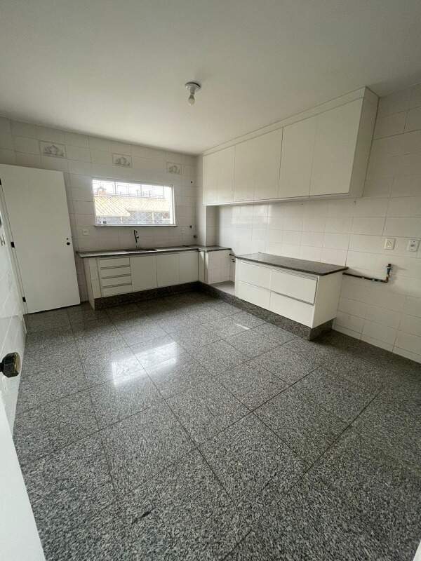Apartamento à venda no Sagrada Família: 
