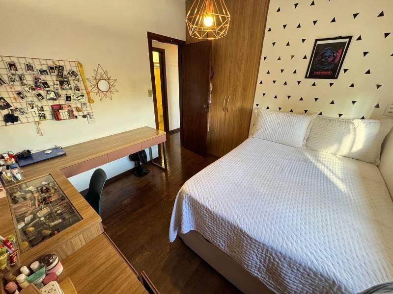 Apartamento à venda no Sagrada Família: 