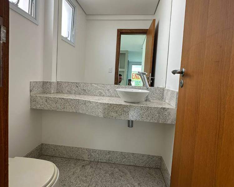 Apartamento à venda no São Luiz: 